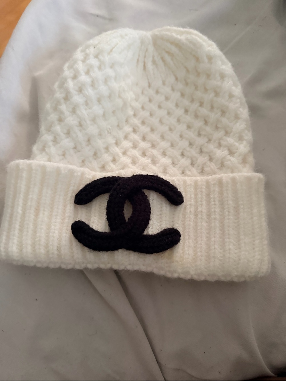 CHANEL White Knit Beanie with Black Logo - Picture 2 of 4